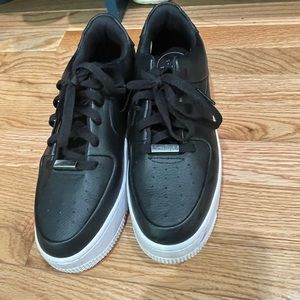 Black platform air forces